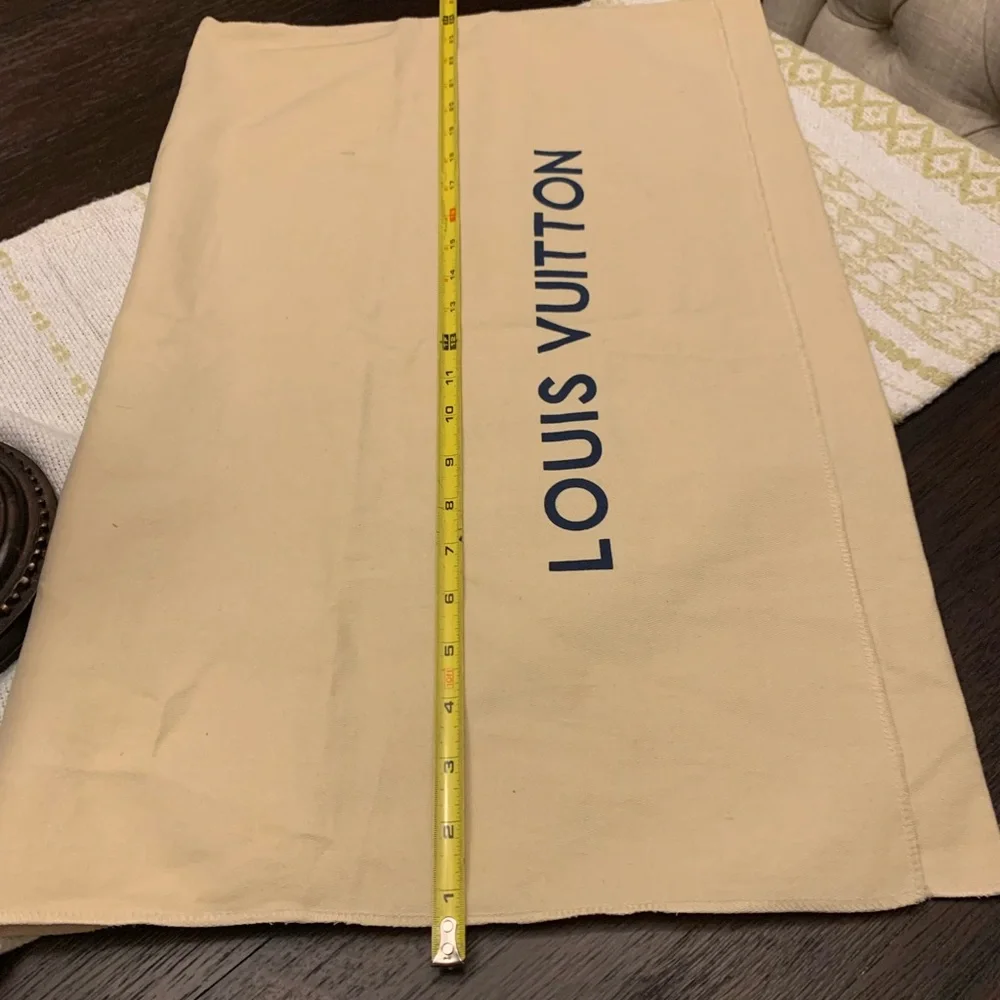 Large LV dust bag - Picture 3 of 4